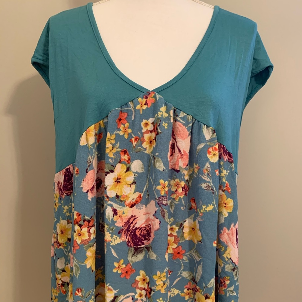 Sleeveless blouse